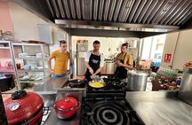 Evening Spanish Tapas Cooking Class with Drinks in Alicante