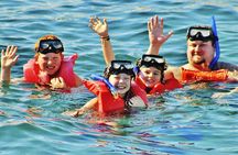 Catamaran Tour to Isla Mujeres with Snorkeling and Lunch