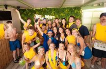 Pub Crawl in Cyclades