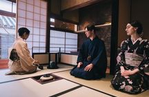 Kimono Tea Ceremony Experience at Kyoto Oritsuruya, Nishiki 