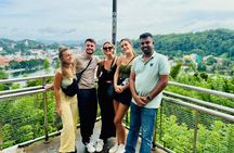 Kandy City Tour with Ambuluwawa by Tuk Tuk