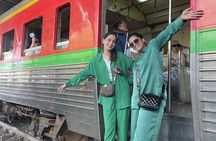 Private Tour Maeklong Railway and Damnoen Saduak Floating Market 