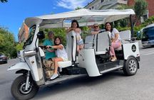 Discover Madrid in a Fun & Eco-Friendly Tuk-Tuk – Private Tour