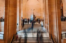 Iconic Private Tour of the Louvre with an Art Historian