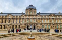 Iconic Private Tour of the Louvre with an Art Historian