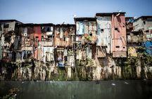 Dharavi Slum Tour with Home Visit Group Cruise Excursion
