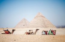 Private Half Day Tour to Pyramids with Lunch in a Panoramic View 