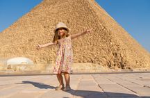 Private Half Day Tour to Pyramids with Lunch in a Panoramic View 