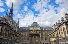 Notre Dame Outdoor Walking Tour and Entrance to Sainte Chapelle