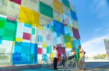 Málaga City Highlights Guided Vintage Bike Tour