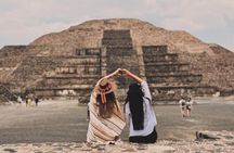 Teotihuacan balloon flight with cave breakfast + pyramids 