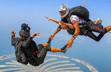 Private Skydive in Dubai at 13,000ft with Transfer Options