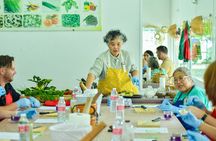 Full Day Phuket Easy Thai Cooking Class and Market Tour