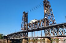 Portland's Famous Bridges & Riverfront History Cruise