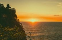 Bali: Sunset, Uluwatu Temple and Kecak Fire Dance Tour