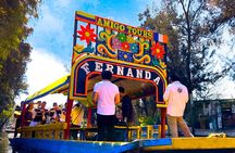 Trajinera Party at Xochimilco with Drinks, Mariachi & Tacos