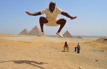 Private Tour to Giza Pyramids, Sphinx and Old Market