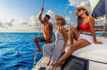 Isla Mujeres Catamaran Cruise Snorkel and Transportation Included
