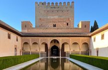 Alhambra, Nasrid Palaces & Generalife Exclusive Skip-the-Line Tour