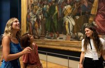 Paris Louvre Essentials Tour with Reserved Entry