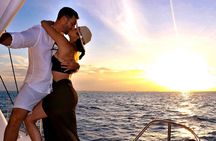Riviera Maya Luxury Sunset Sailing plus Light Dinner and Open Bar