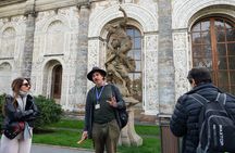 Prague: Castle Entry Ticket with Guide and River Cruise