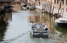 Venice: Secret Canals on Electric Boat 