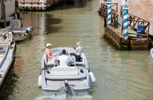 Venice: Secret Canals on Electric Boat 