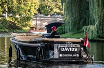 Private Boat Tour experience in Riga (City Canal and Daugava)