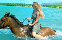 Private Tour Horseback Riding from Ocho Rios or Runaway Bay