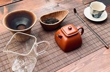 Contemporary & Retro Seoul Private Tour with Local Food Tasting