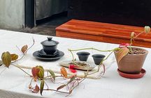 Contemporary & Retro Seoul Private Tour with Local Food Tasting