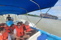 Monkey Watch and Gatun Lake Wildlife Safari Private Tour 