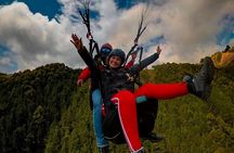 Paragliding flight in Medellin with expert pilots