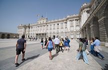 Royal Palace of Madrid Guided Tour and Flamenco Show with Tapas