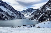 Landscapes of High Excursion to Portillo and Laguna del Inca