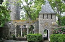 Private Day Trip to Salem and Hammond Castle from Boston