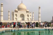 Private Tour of Taj Mahal, Agra Fort & Baby Taj with Agra Pick-up