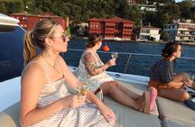 Small Group Yacht Tour With Unlimited Wine & Live Commentary