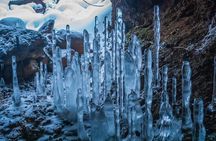Bamboo Ice Cave Snowshoeing Tour in Noboribetsu