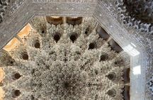 Alhambra, Nasrid Palaces & Generalife Exclusive Skip-the-Line Tour