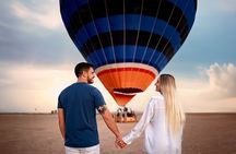 Hot air Balloon With 1957 Vintage Land Rover