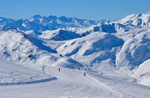 Guided Ski Activity in Leida Equipment and Ski pass Included