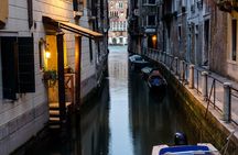 Venice at Sunset: Crimes, Legends and Mysteries