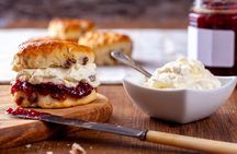 Notting Hill Walking Tour with Cream Tea