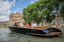 La Dolce Vita: Private Luxury Boat Ride in the Eternal City