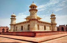 From Delhi: Taj Mahal & Agra Private Day Trip with Transfers