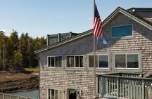 Oyster and Wine Tasting in a Cozy Seaside Lodge