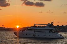 Istanbul Luxury Bosphorus Sunset Yacht Cruise with Live Guide