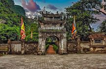 Ninh Binh Full Day Tour in Trang An Mua Cave and Hoa Lu